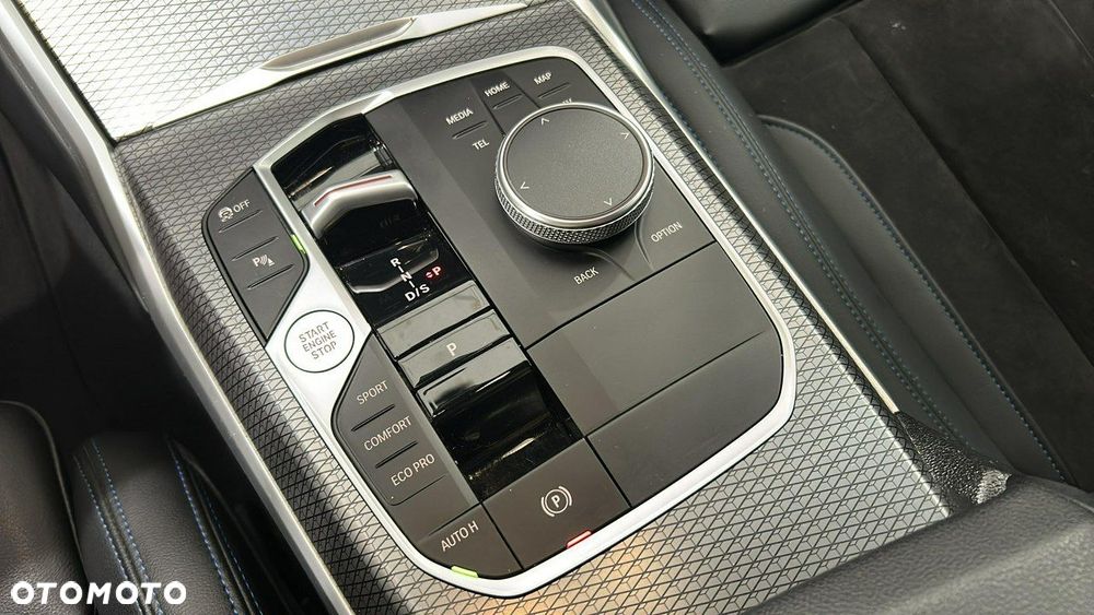 BMW Seria 3 318d M Sport - 18