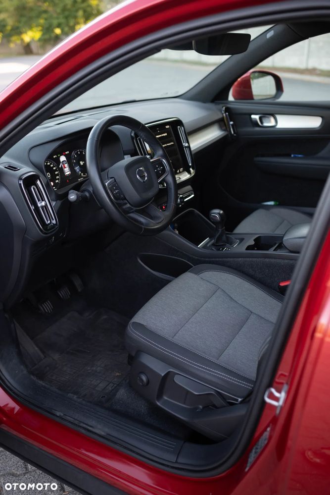 Volvo XC 40 T3 - 17