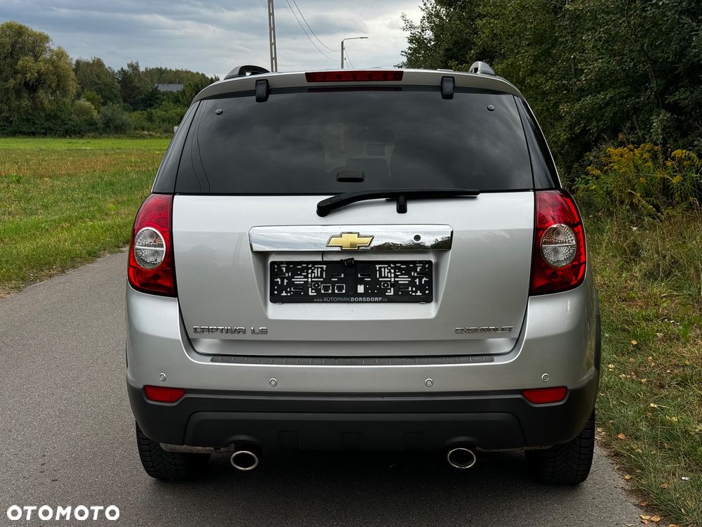 Chevrolet Captiva 2.4 LS - 32