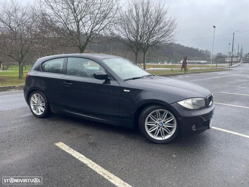 BMW 118 d Pack M - 4