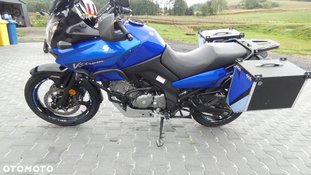 Suzuki DL - 7