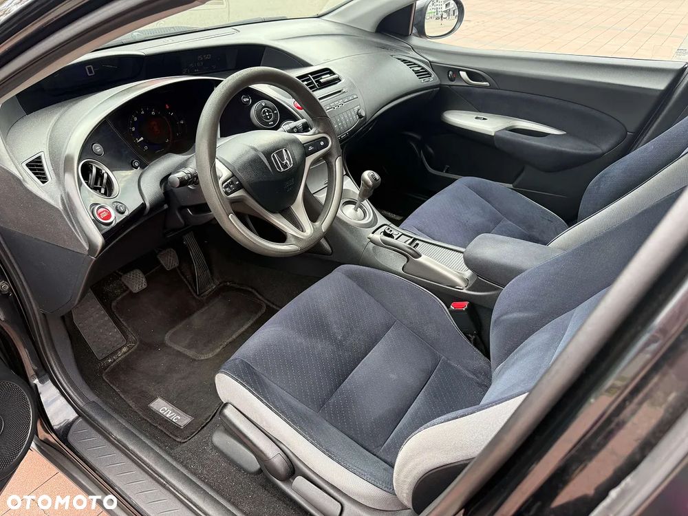 Honda Civic 1.4 Comfort - 26