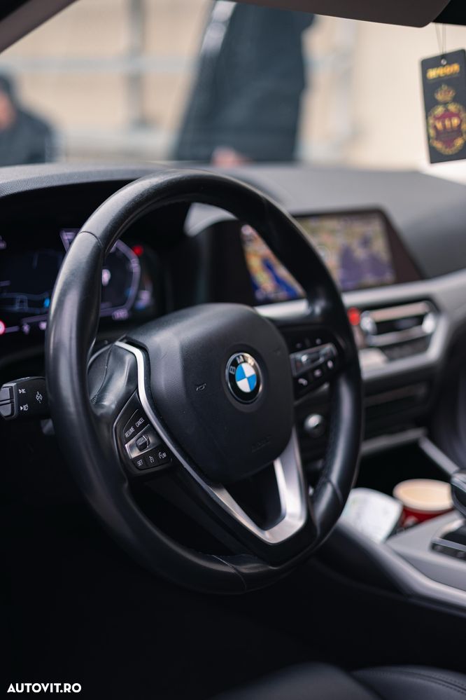 BMW Seria 3 318d Aut. Advantage - 9