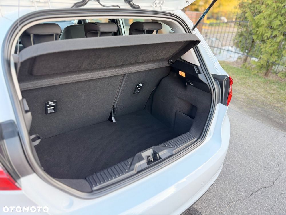 Ford Fiesta 1.0 EcoBoost S&S TREND - 17