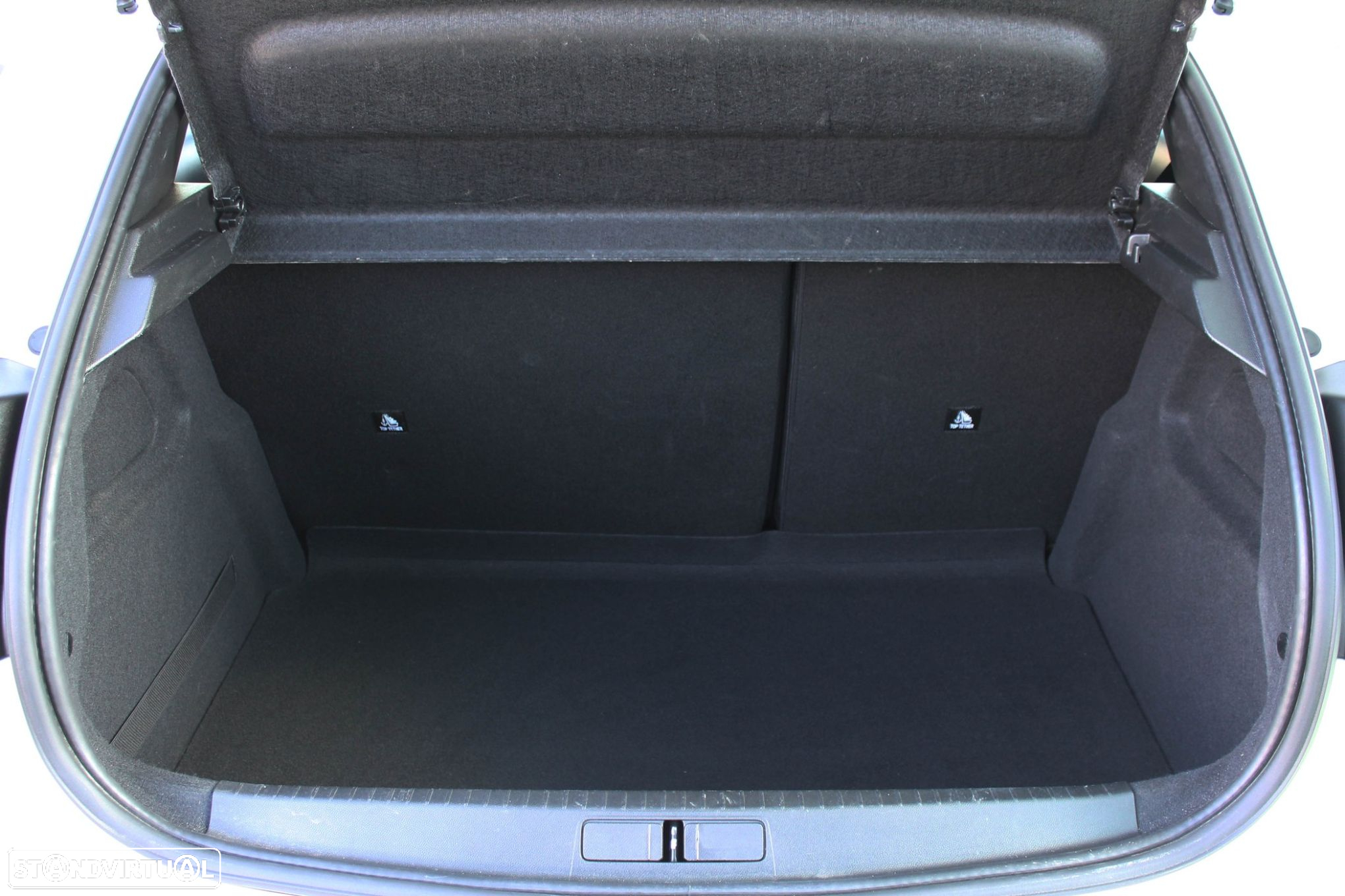 Peugeot 208 Elektromotor 136 Business - 30