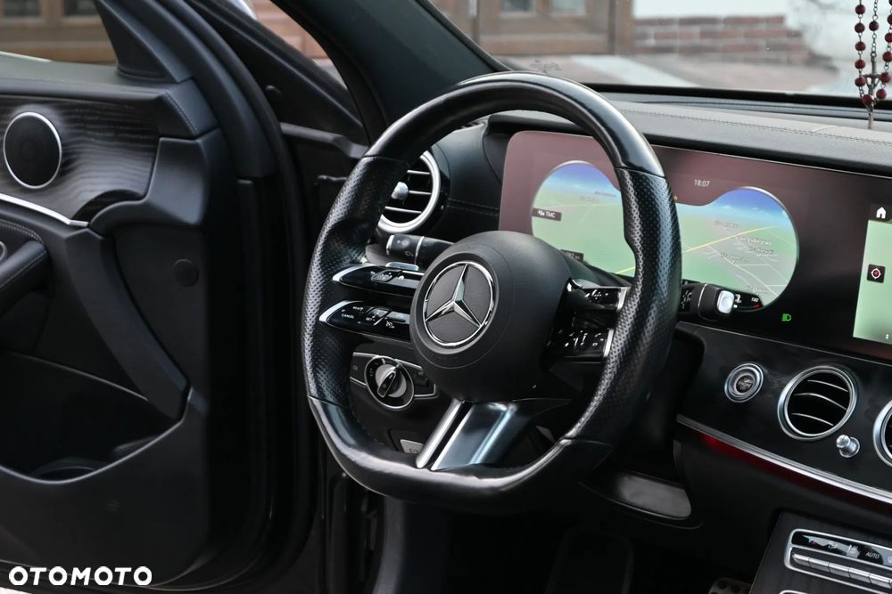 Mercedes-Benz Klasa E 220 d 9G-TRONIC AMG Line - 30