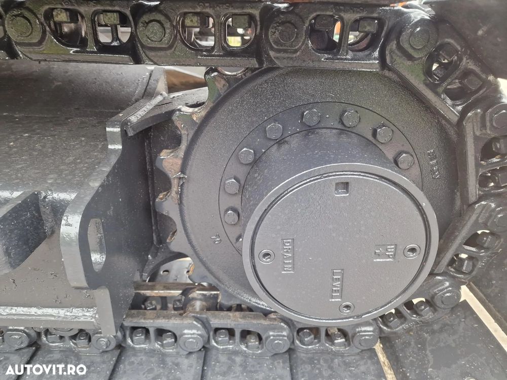 Hitachi ZX85-6, 2022, 2.582h, Masa Operationala 8,65t, CUPLA RAPIDA HIDRAULICA+3 CUPE NOI, SENILE NOI, Inst picon, camera spate, ad sapare 5m, ridica 4,5t, LAMA NIVELARE, Sistem antifurt, 58CP, Leasing 4 ani cu rata lunara 1300Eur/6500 lei,PROMOTIE 58.900eur - 11