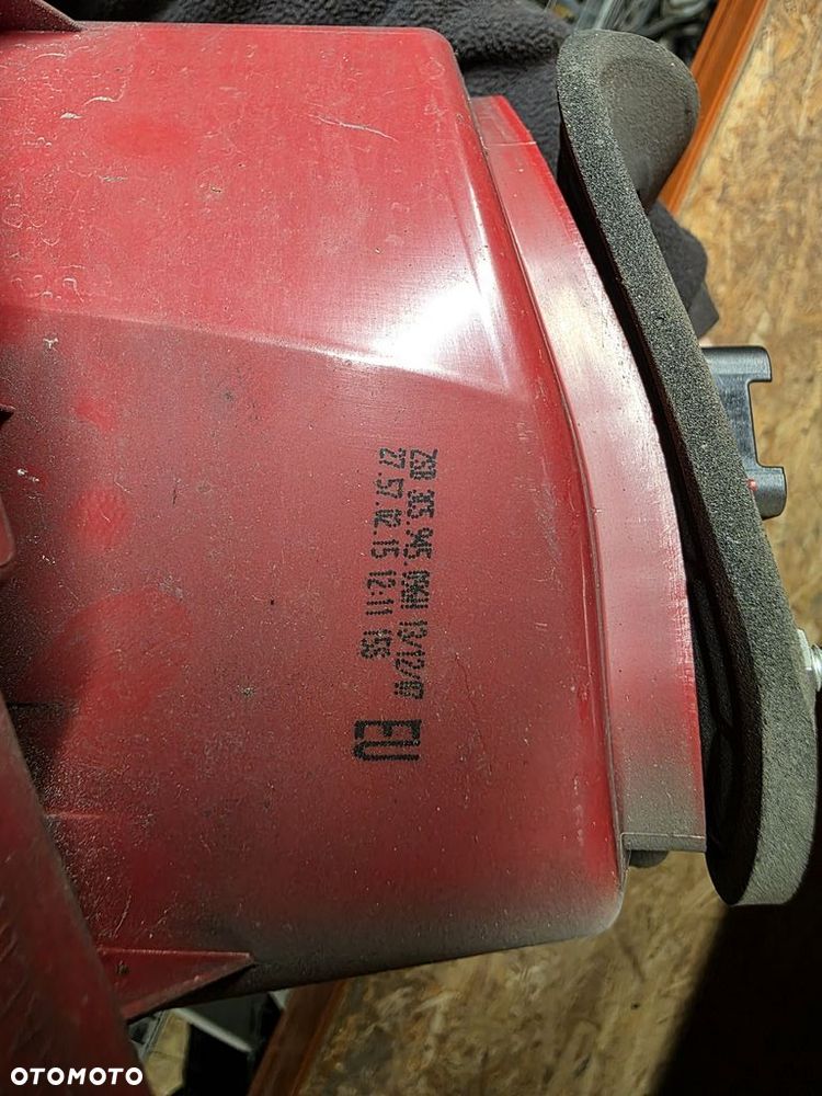 VOLKSWAGEN PASSAT SEDAN B6 06R- LAMPA PRAWY TYŁ PRAWA TYLNA 3C5945096H - 3