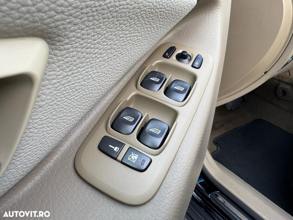 Volvo XC 90 D5 AWD Geartronic Edition Pro - 26