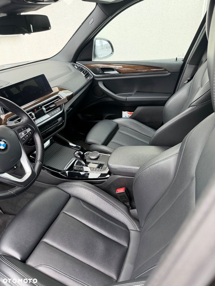 BMW X3 xDrive30i Advantage - 10