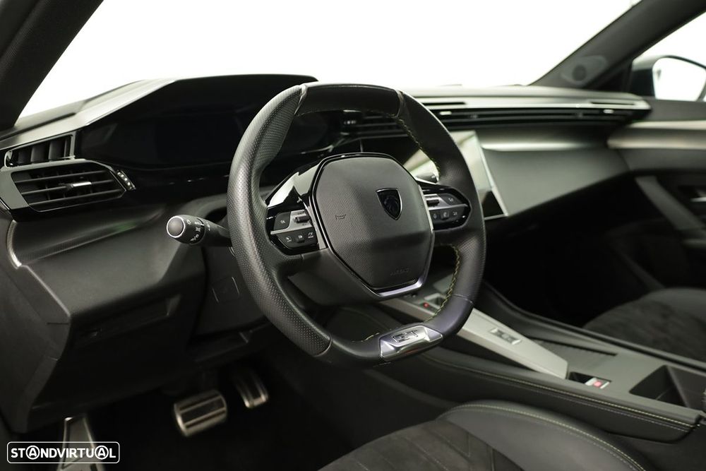 Peugeot 308 1.2 PureTech GT EAT8 - 7