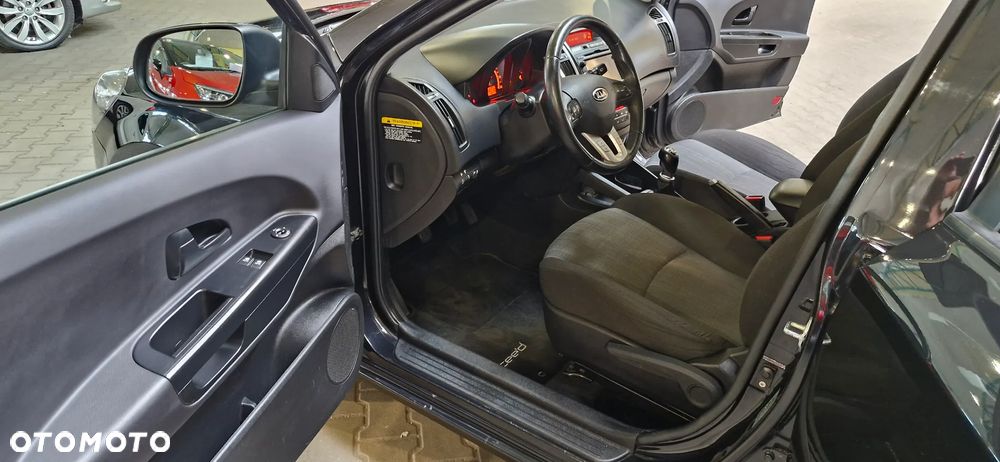 Kia Ceed Cee'd 1.6 Crdi Optimum + - 9