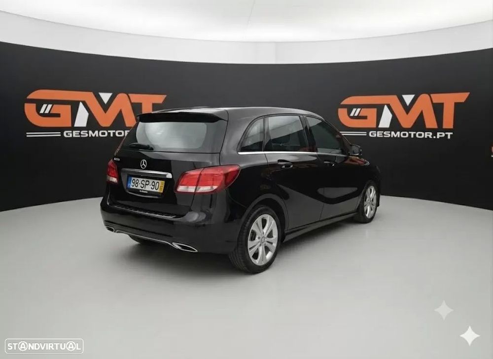 Mercedes-Benz B 180 d Urban - 4