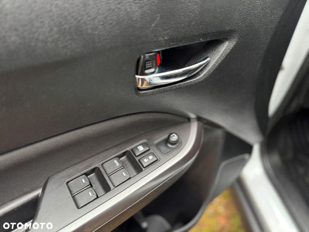 Suzuki Vitara 1.4 Boosterjet Allgrip Comfort+ - 23