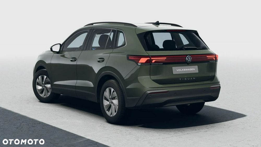 Volkswagen Tiguan - 5