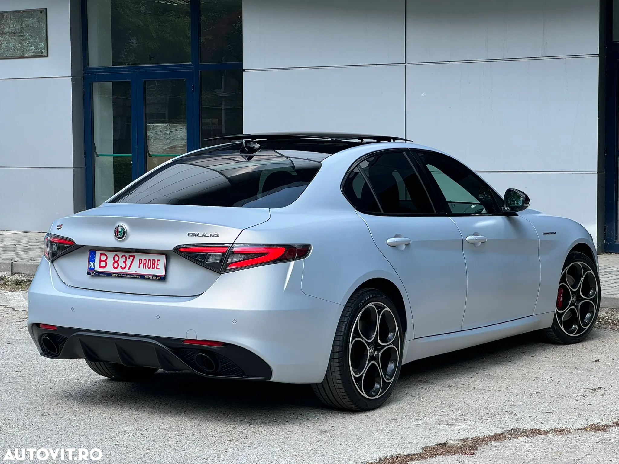 Alfa Romeo Giulia 2.0 Turbo 16V AT8-Q4 Competizione - 4