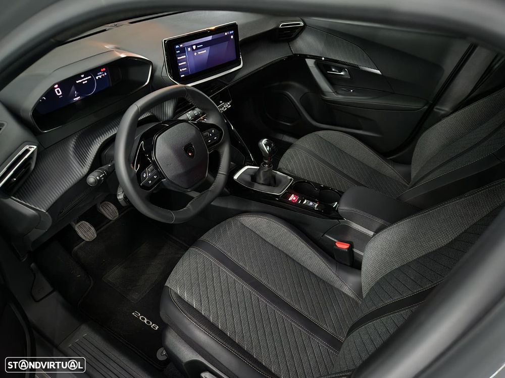 Peugeot 2008 1.2 PureTech Allure - 8