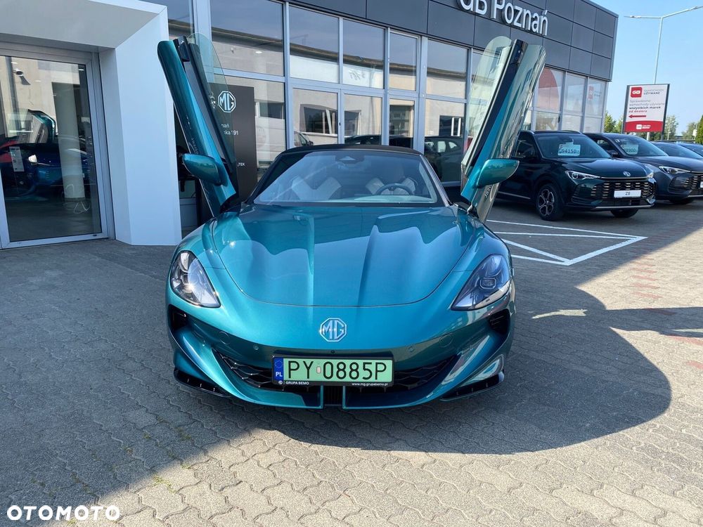 MG Cyberster 77kWh AWD Czarny Dach - 10