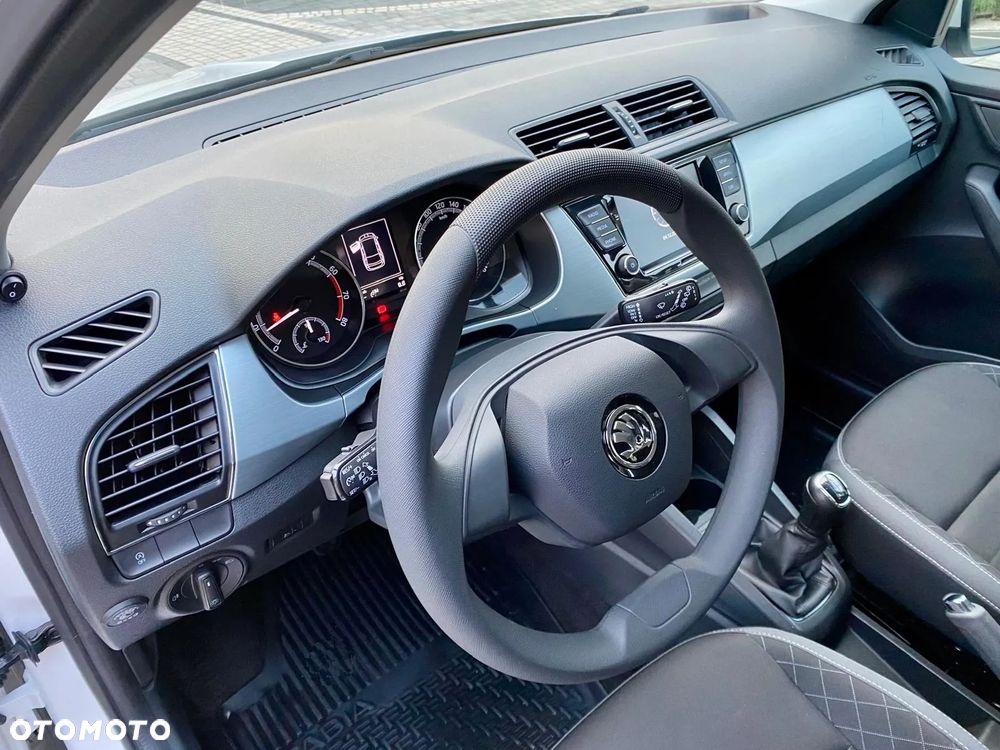 Skoda Fabia 1.0 Ambition - 22