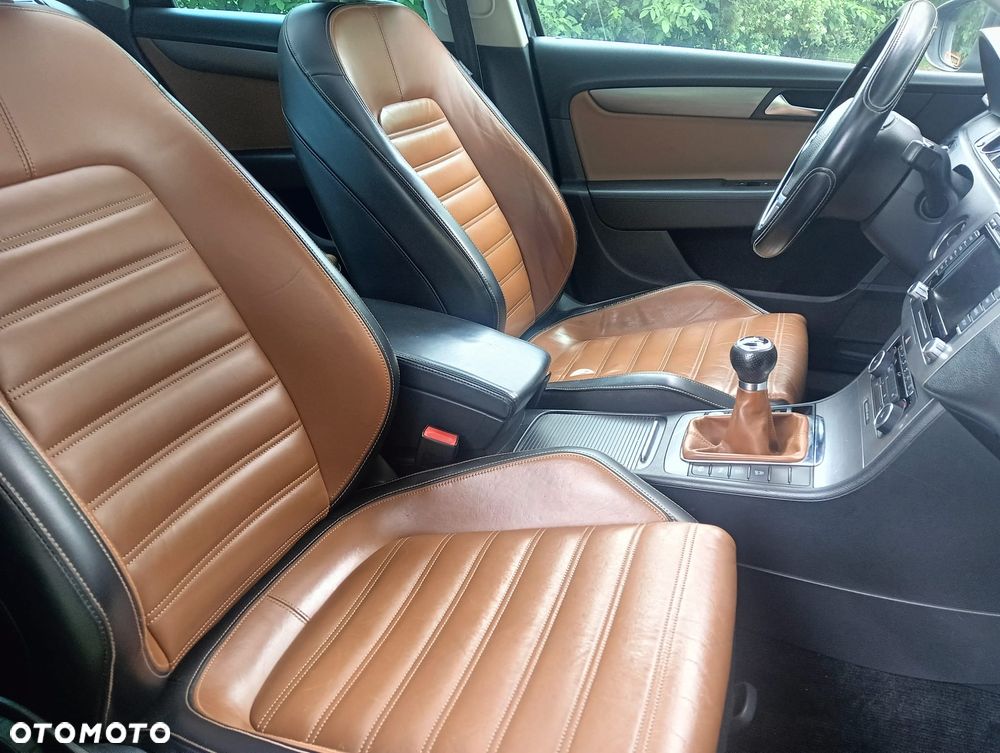 Volkswagen Passat - 6