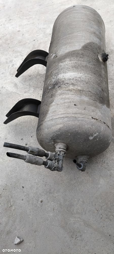 iveco stralis euro 6 zbiornik powietrza - 3