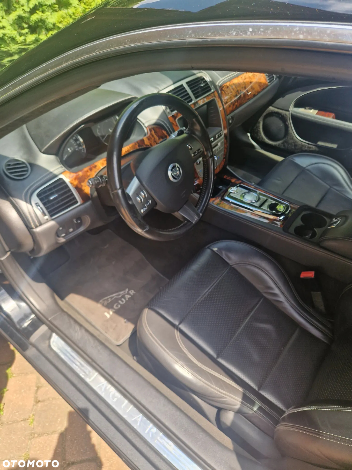 Jaguar XK 5.0 Coupe - 11