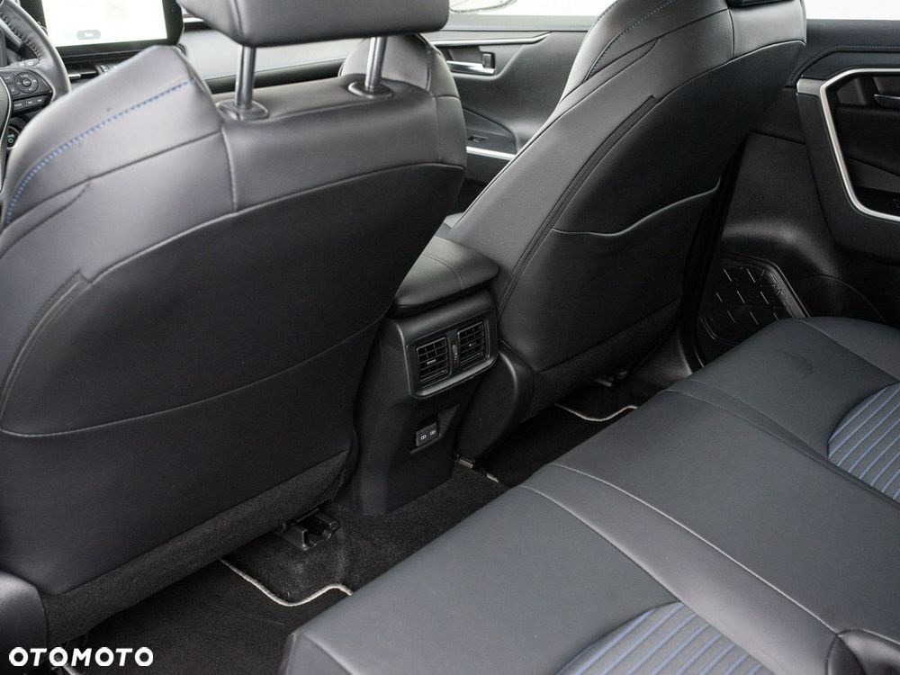 Toyota RAV4 - 24