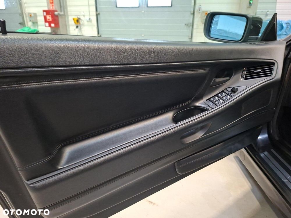 BMW Seria 8 - 11