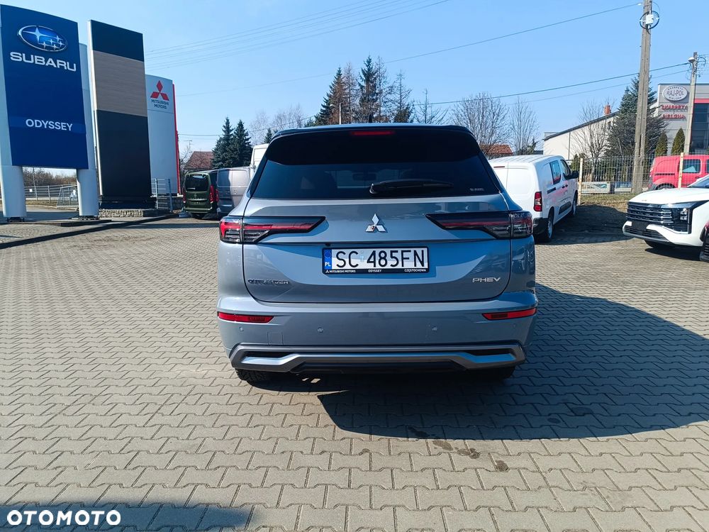 Mitsubishi Outlander Instyle Plus - 6