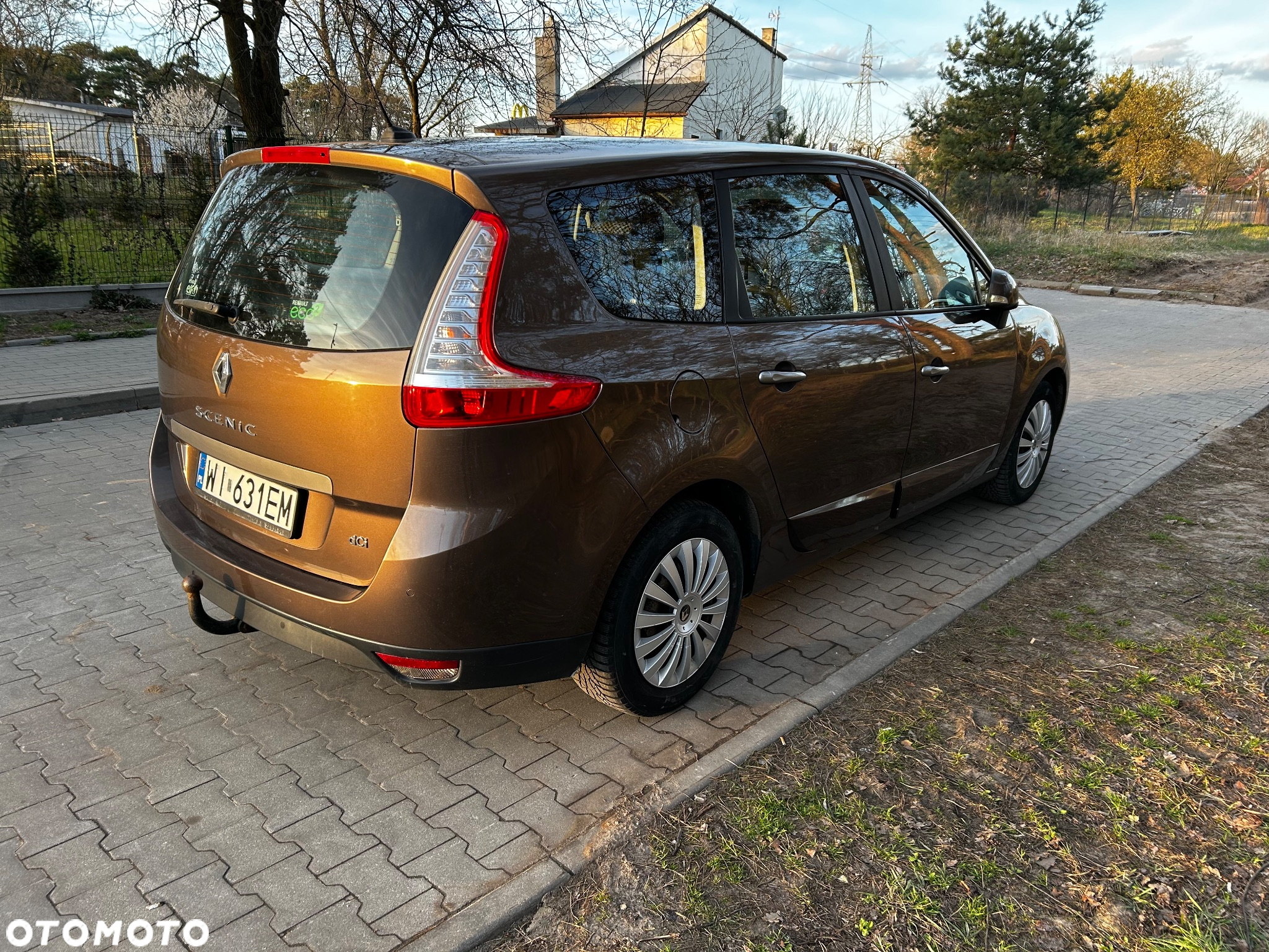 Renault Scenic 1.9 dCi Tech Run - 9