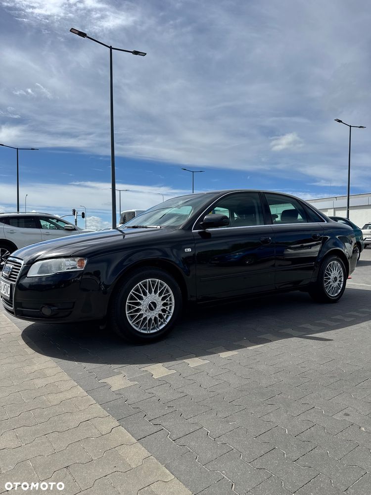 Audi A4 Limousine - 2