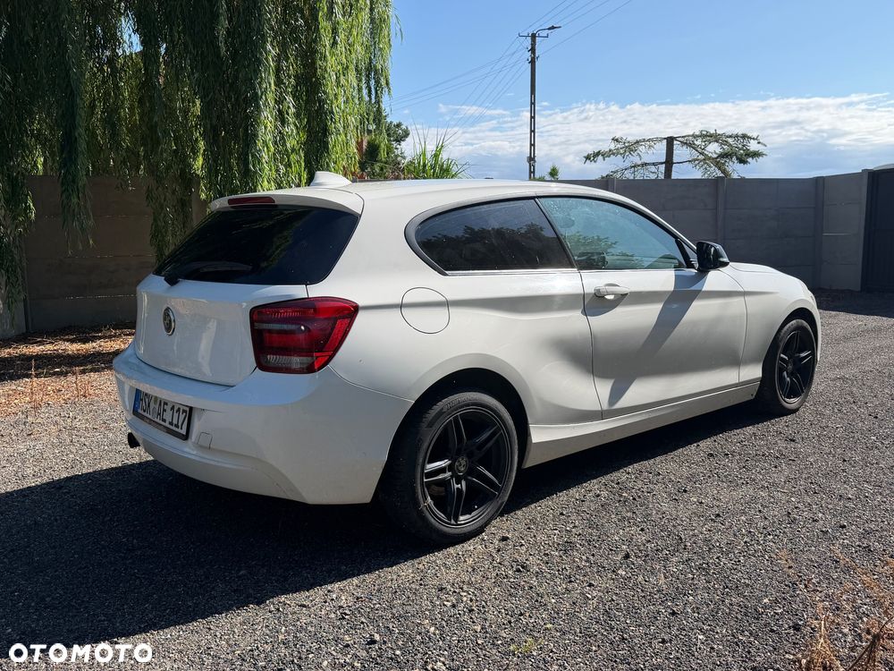 BMW Seria 1 114i - 6