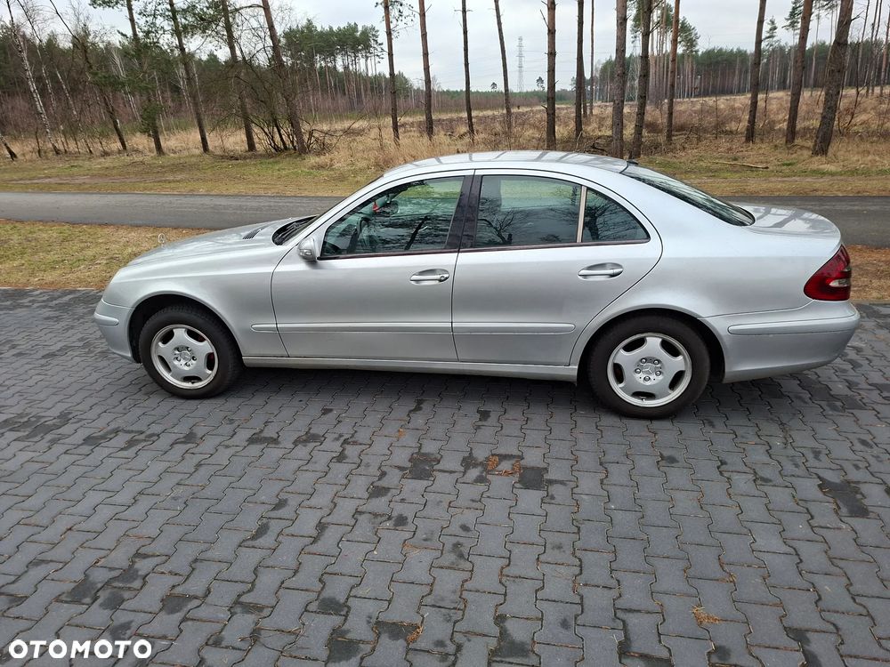 Mercedes-Benz Klasa E 220 CDI Automatik Avantgarde DPF - 2