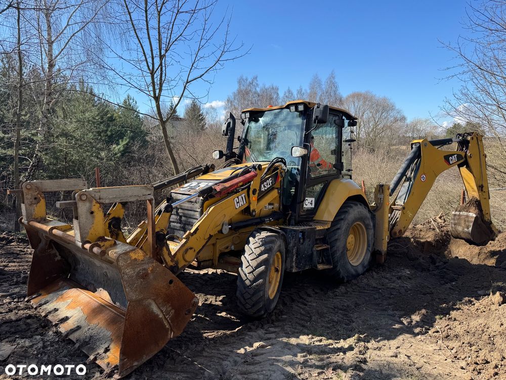 Caterpillar 432F2 - 1