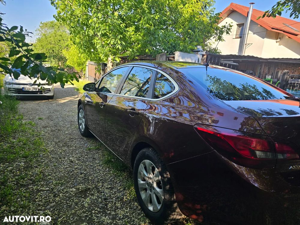 Opel Astra 1.4 Turbo ECOTEC Enjoy - 4