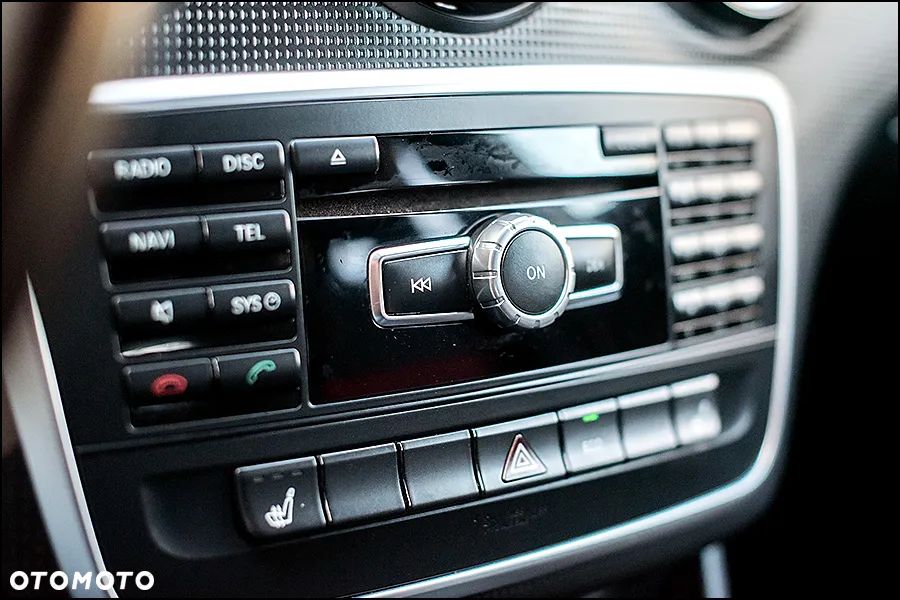 Mercedes-Benz Klasa A 180 (BlueEFFICIENCY) Urban - 23