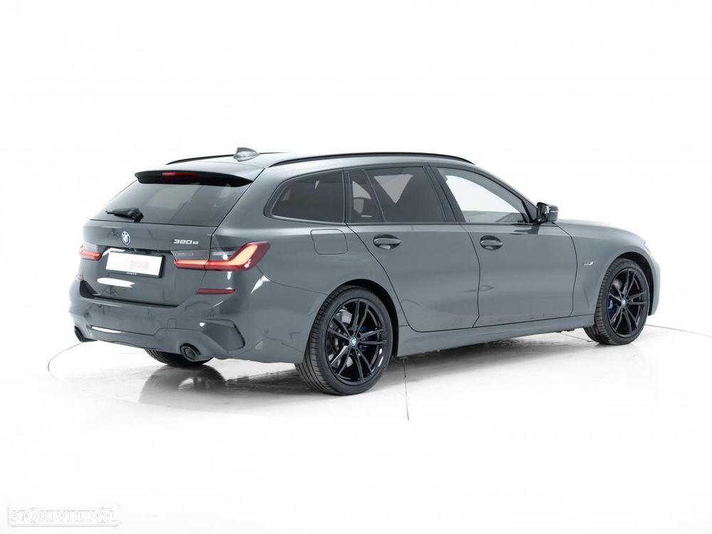 BMW 320 e Pack Desportivo M Auto - 4