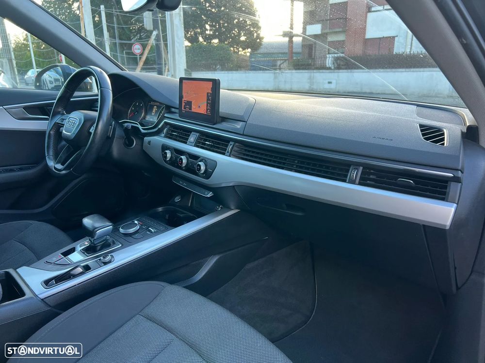 Audi A4 Avant 2.0 TDI Advance S tronic - 15