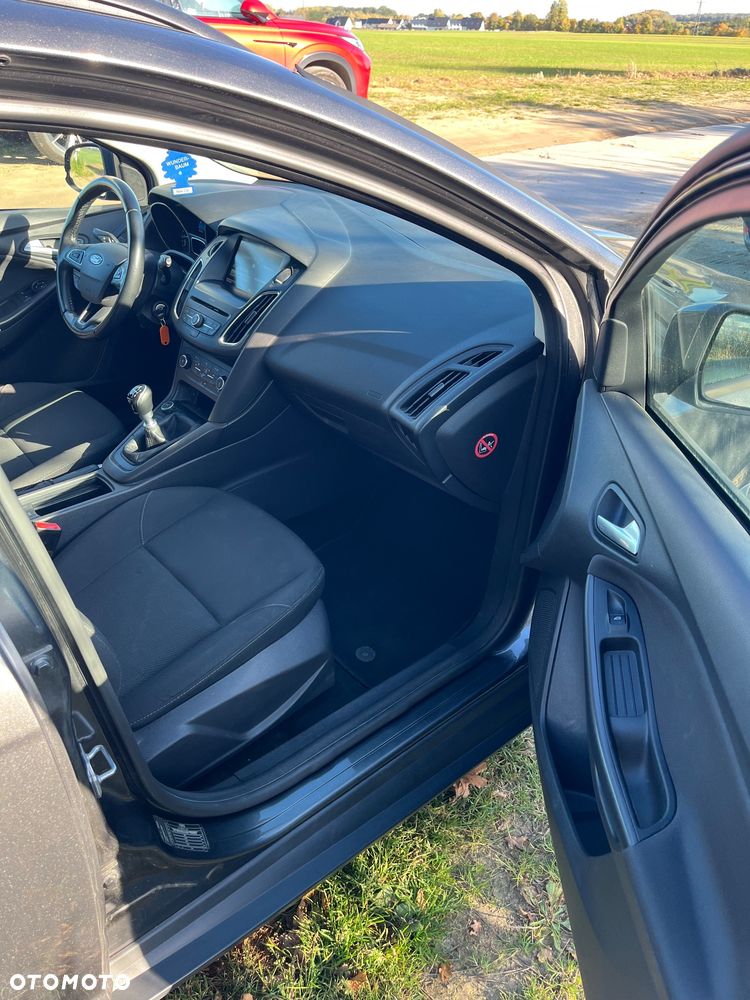 Ford Focus - 17