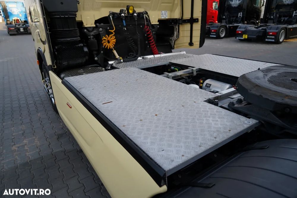 Iveco S-WAY / 570 / RETARDER / I-PARK COOL / FULL AIRMATIC / 100% ANVELOPE / JANTE DIN ALIAJ / PIELE / - 14