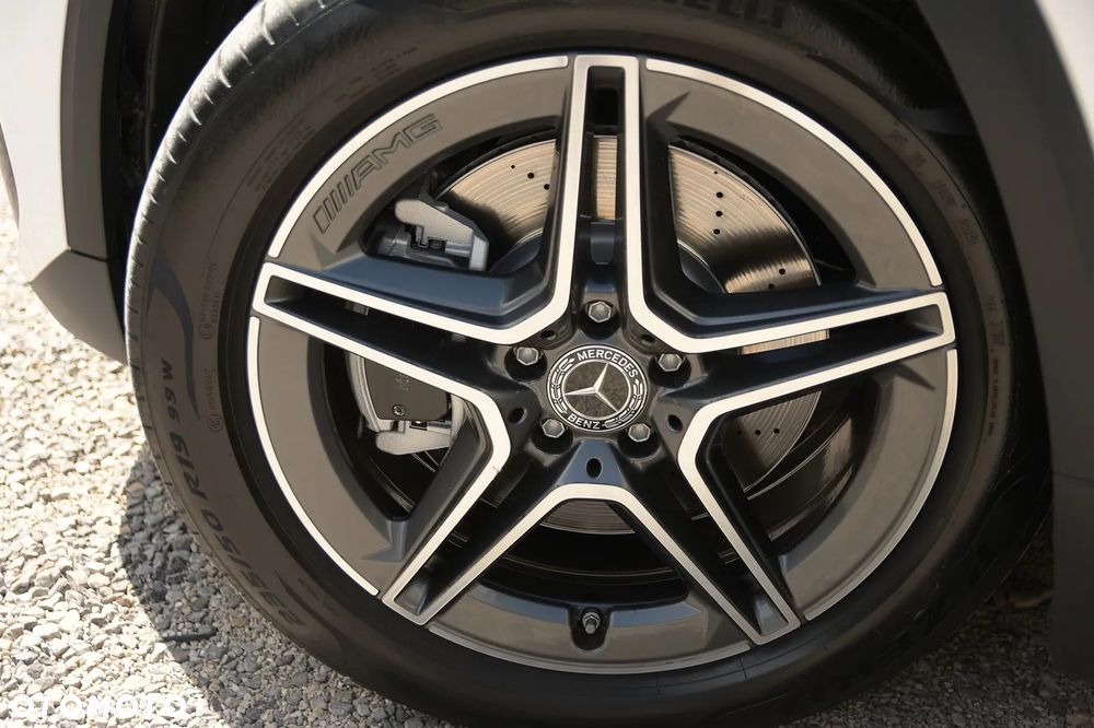 Mercedes-Benz GLA 250 4-Matic AMG Line - 31