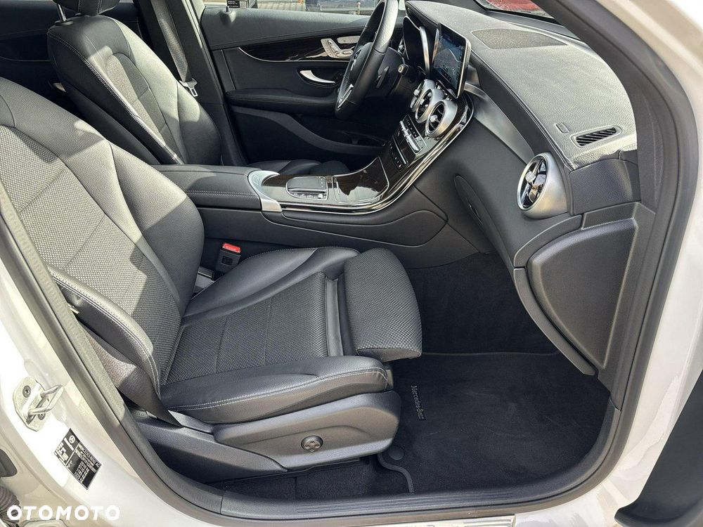 Mercedes-Benz GLC 300 d 4-Matic - 19