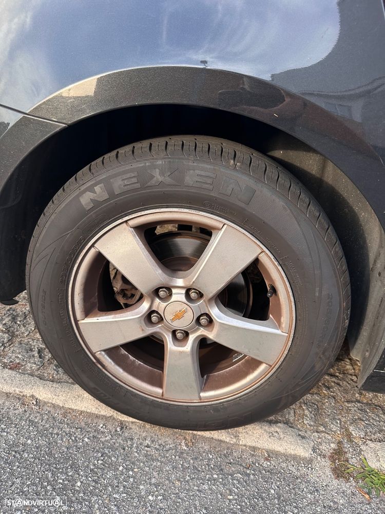 Chevrolet Cruze 1.6 LS - 4