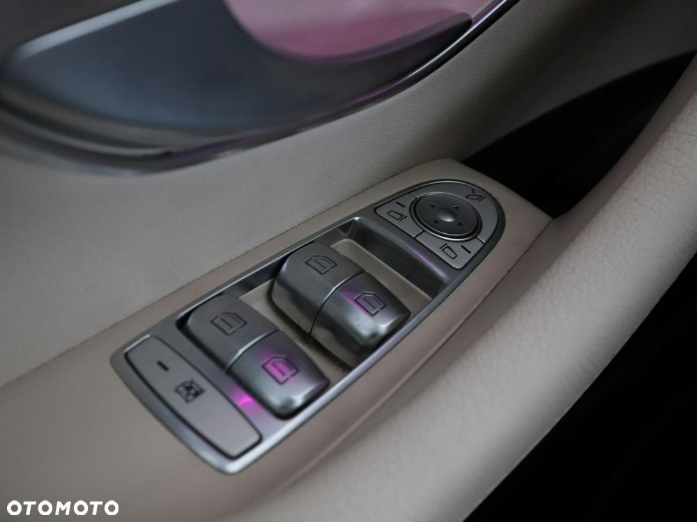 Mercedes-Benz Klasa E 200 d 9G-TRONIC Avantgarde - 40