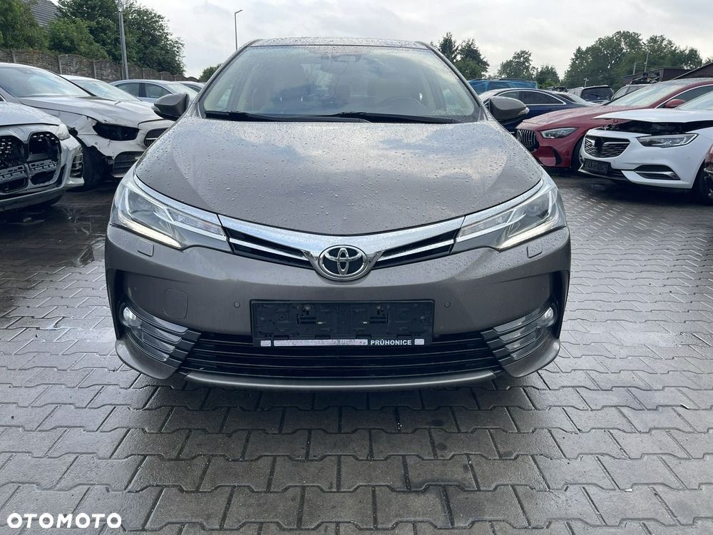 Toyota Corolla 1.6 Executive - 7