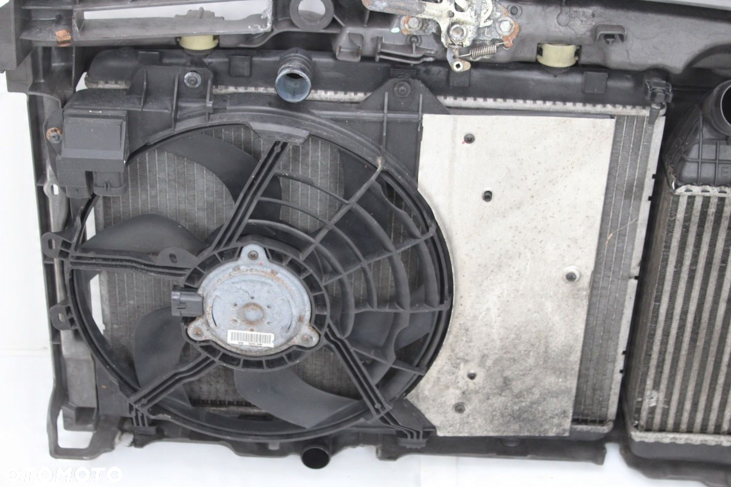 PAS PRZÓD PRZEDNI CITROEN DS3 09-14R 1.6 HDI - 5