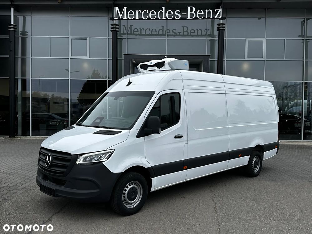 Mercedes-Benz Sprinter - 2