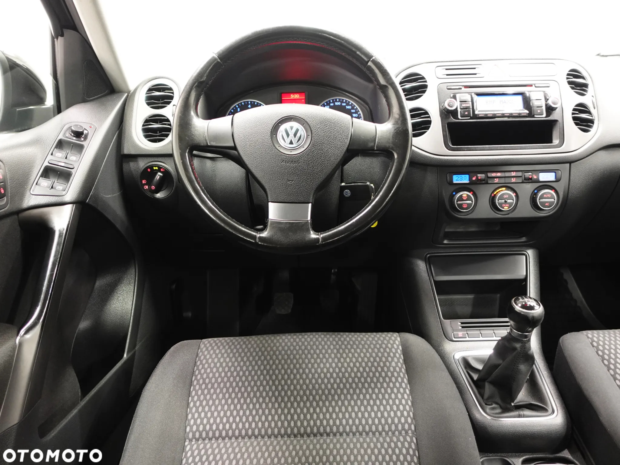 Volkswagen Tiguan 1.4 TSI 4Motion Trend & Fun - 30