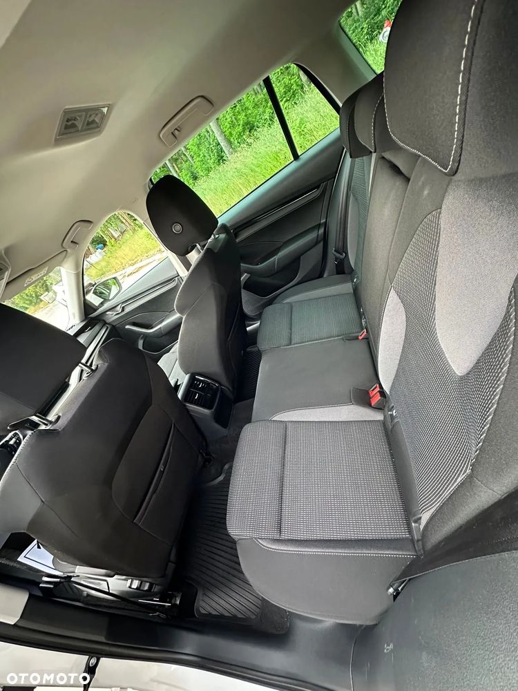 Skoda Octavia 2.0 TDI SCR Style DSG - 10