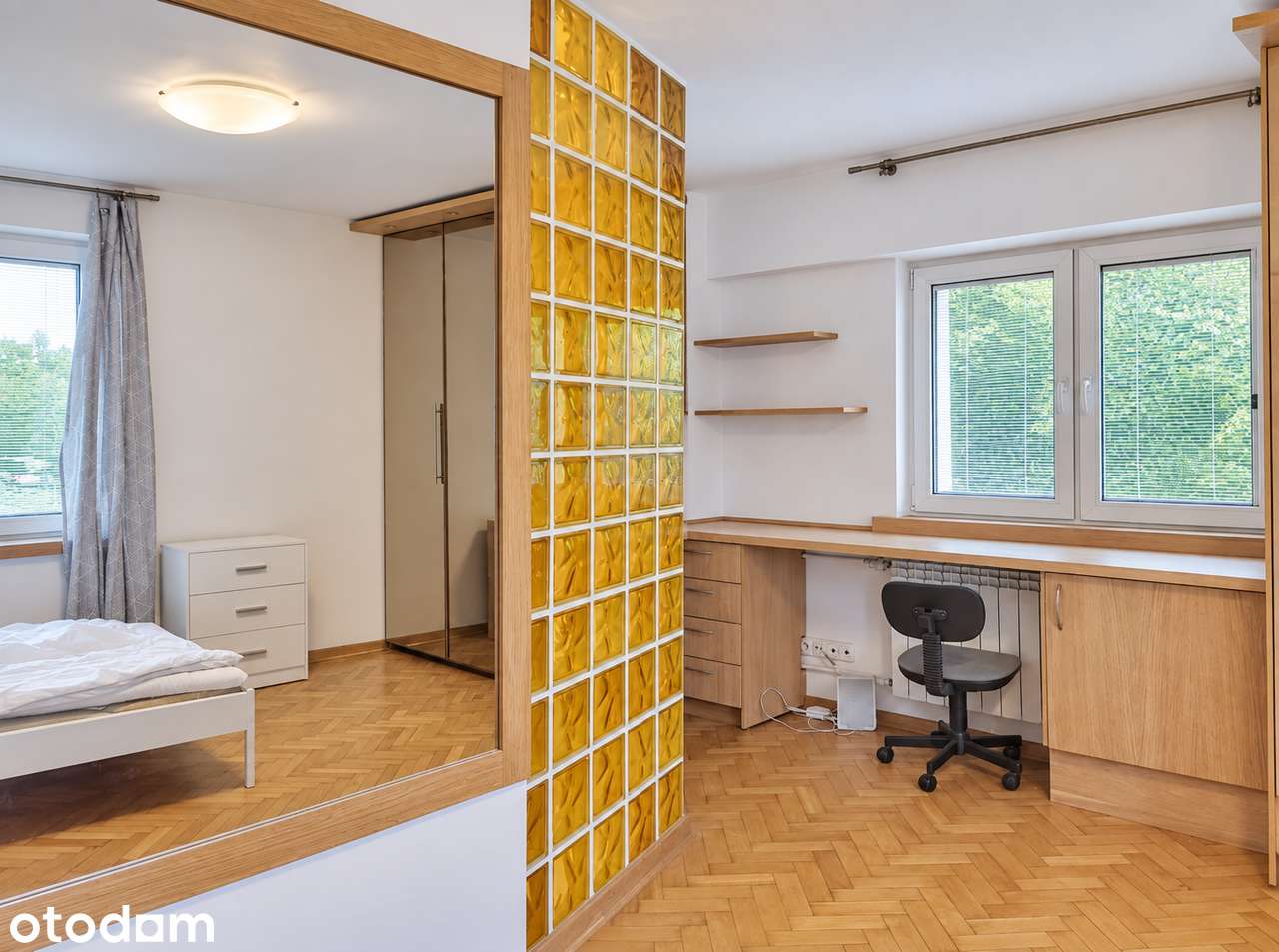 Przestronne 2 pokoje, balkon, blisko CH Arkadia, tramwaj